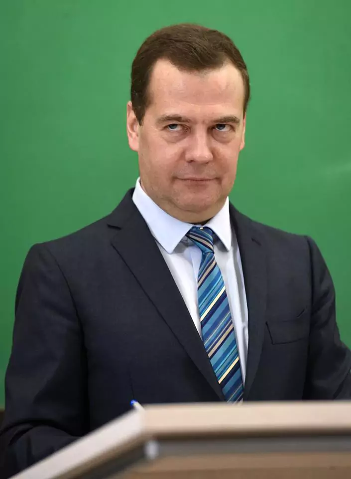 Медведев признал, что Раша - в глубокой заднице
