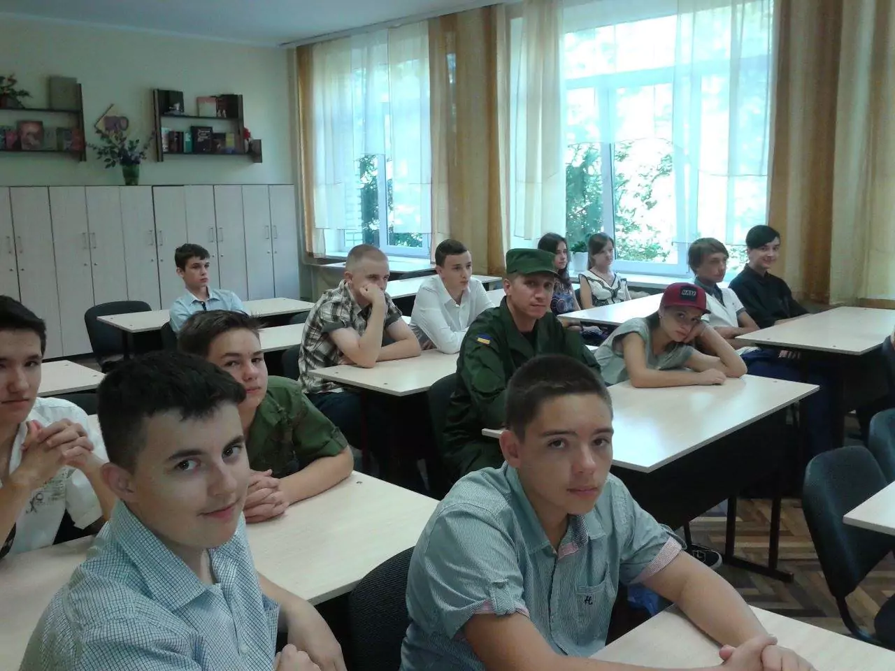 Kostyantyn magliona : На День знань запросили в Львівську школу №45 - поспілкуватись з дітками